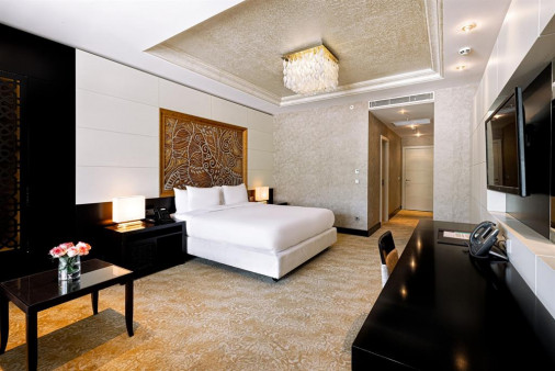 Deluxe Room Mountain View