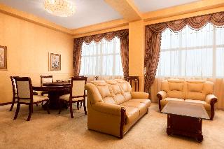 Suite King Size Bed