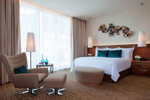 Executive Corner Room
