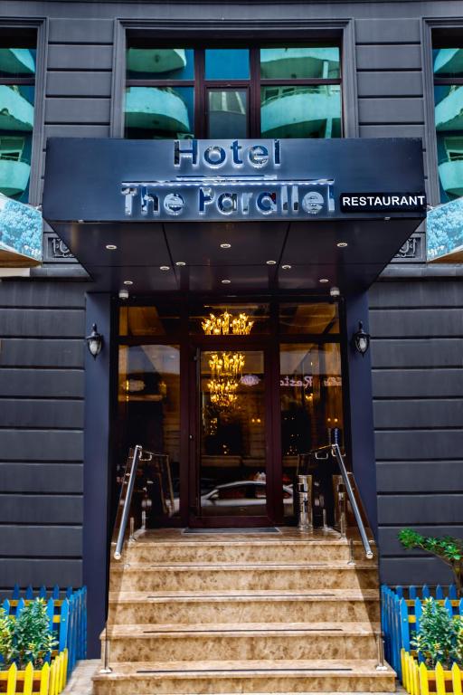 Paralel Hotel