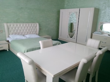 Отель Ruslan 93