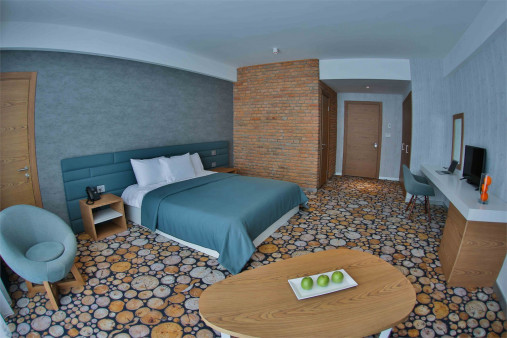 Queen Room